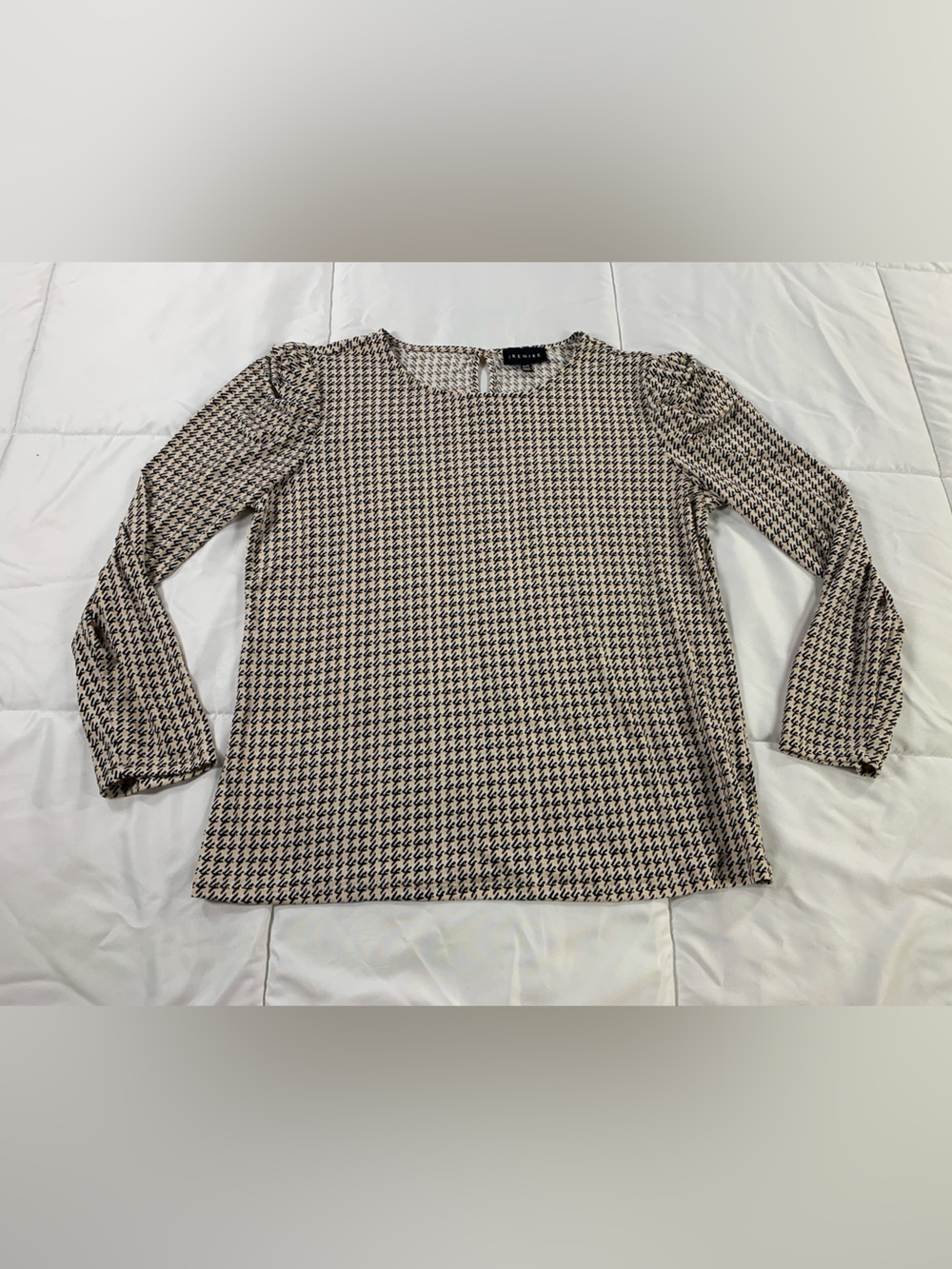 Pre loved PREMISE long sleeve shirt womens size XL